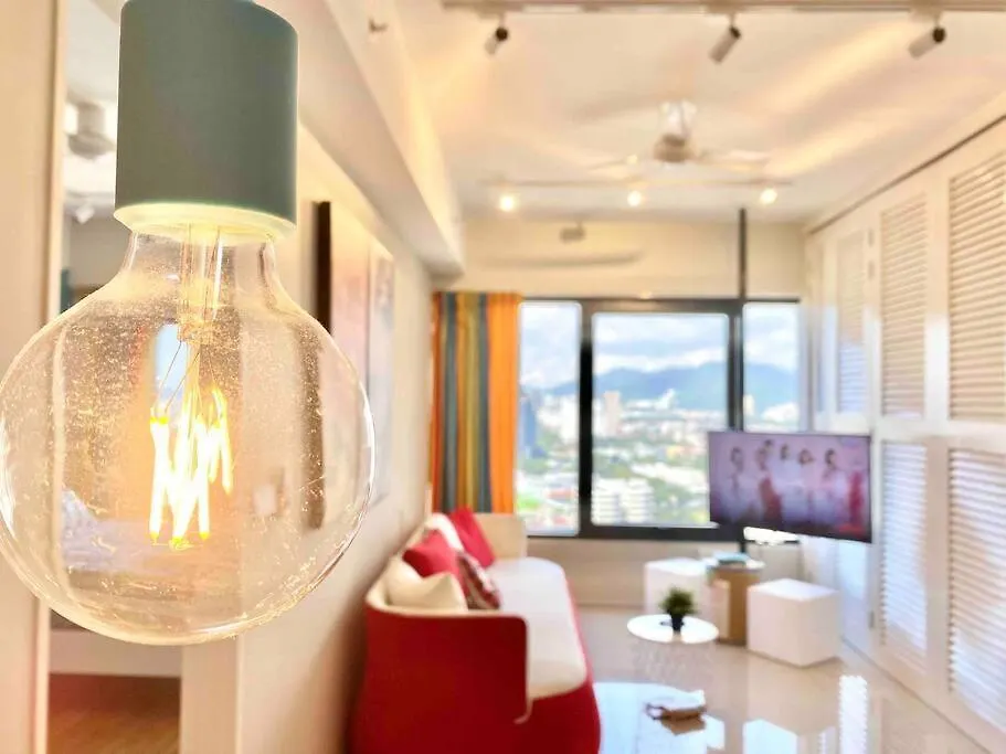 Апартаменты Tropicana 218 Macalister #Wondercolor #Infinity Pool #Georgetown #5Pax #2Br 2Bath #1King 1Queen 1Single #Quality Well Maintained #Private Host